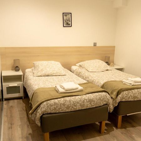 Appartement 1-4 Pers - Aeroport Cdg, Parc Expo, Villepinte - A L'Ombre Du Pin "9" Le Pin  Dış mekan fotoğraf