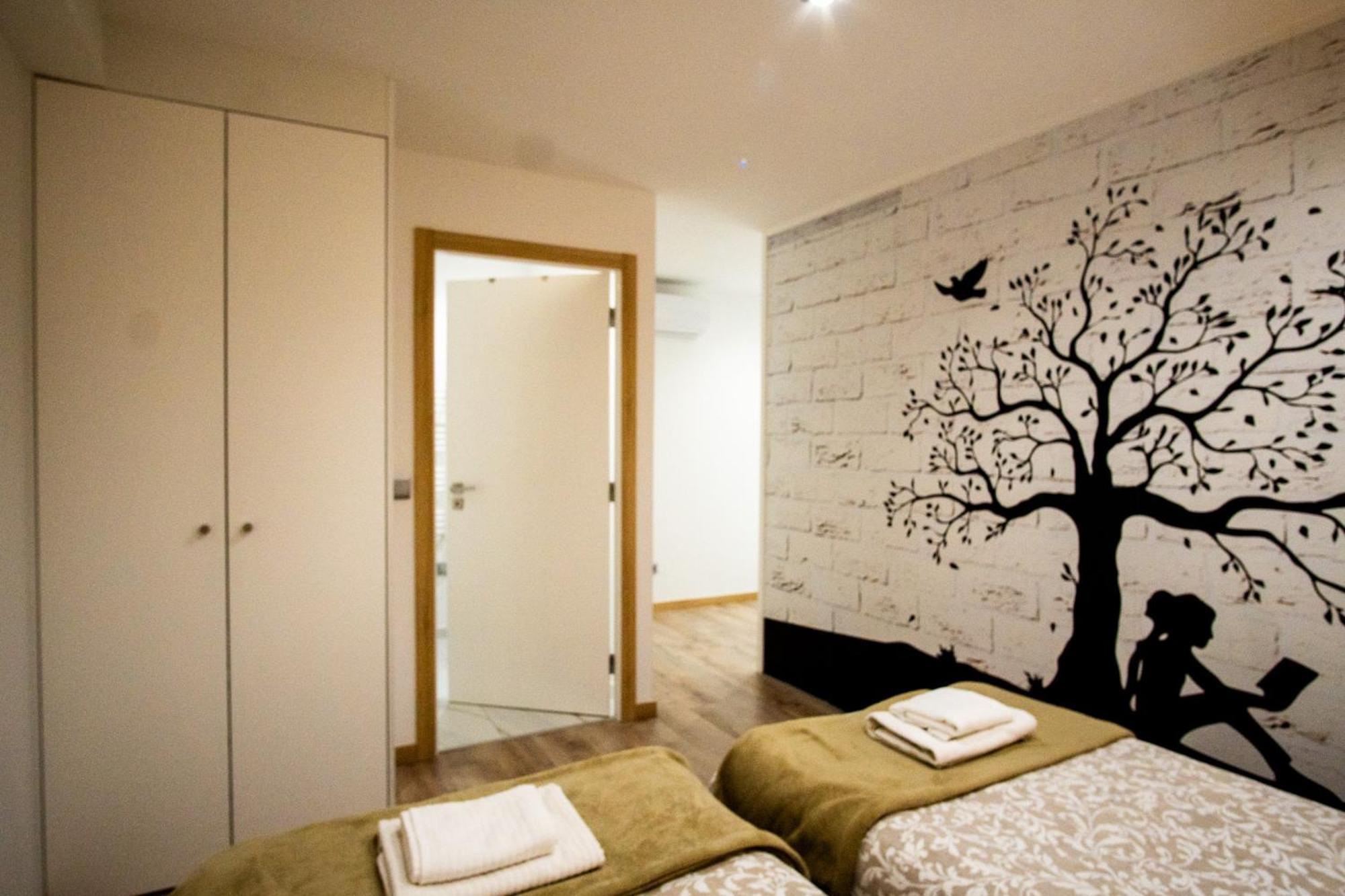 Appartement 1-4 Pers - Aeroport Cdg, Parc Expo, Villepinte - A L'Ombre Du Pin "9" Le Pin  Dış mekan fotoğraf